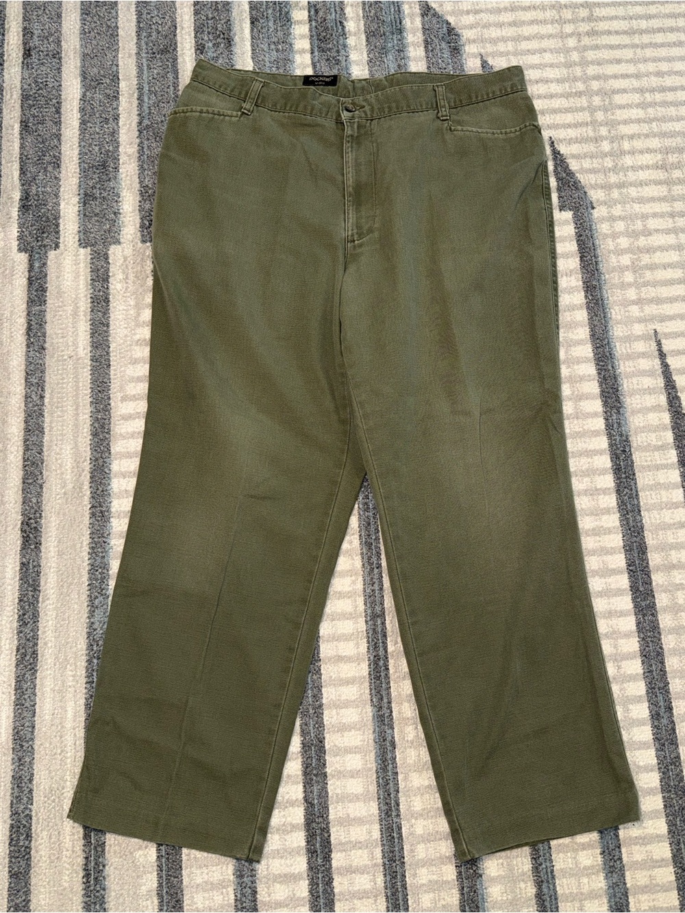 Vintage 1990s Dockers Men's Olive Green Casual Pants Size 40x30 Grandpacore